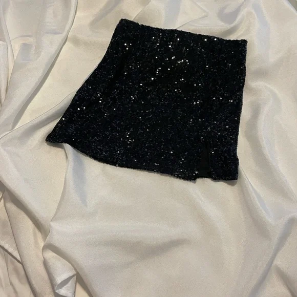 Girls/woman Art Class Black Sequin Mini Skirt - Picture 7 of 7